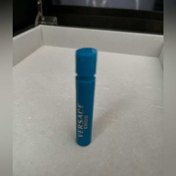 Versace Eros - 5 for $25 for items marked with ⭐️ - Picture 1 of 4